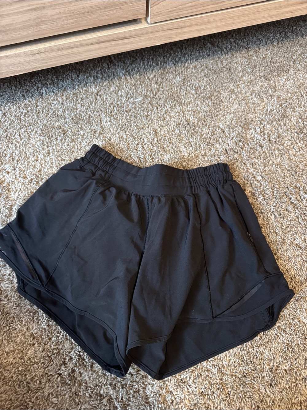 Lululemon Hotty Hot Short II *Long 4"